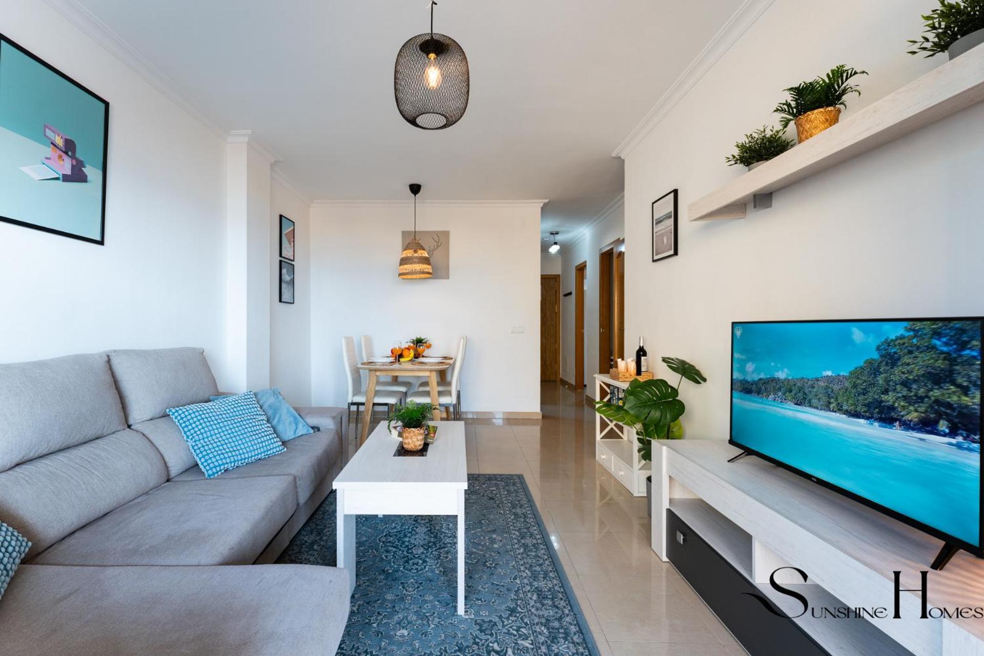 Beachside Retreat With Private Terrace 베날마데나코스타 외부 사진